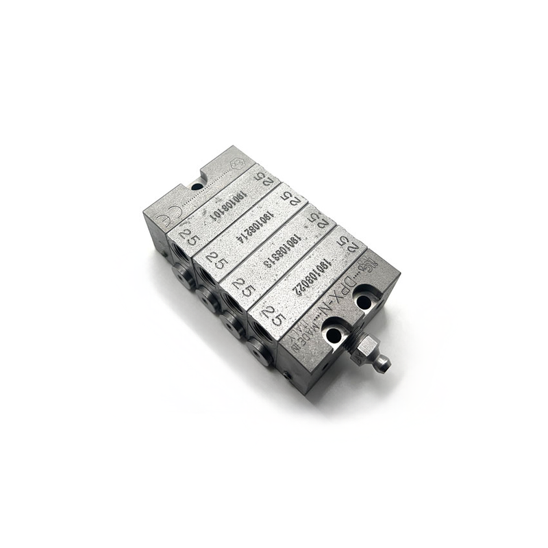 Steel Segmented 7 Outlet Grease Divider Valve for small scale lubrication systems